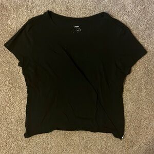 old navy tee shirt